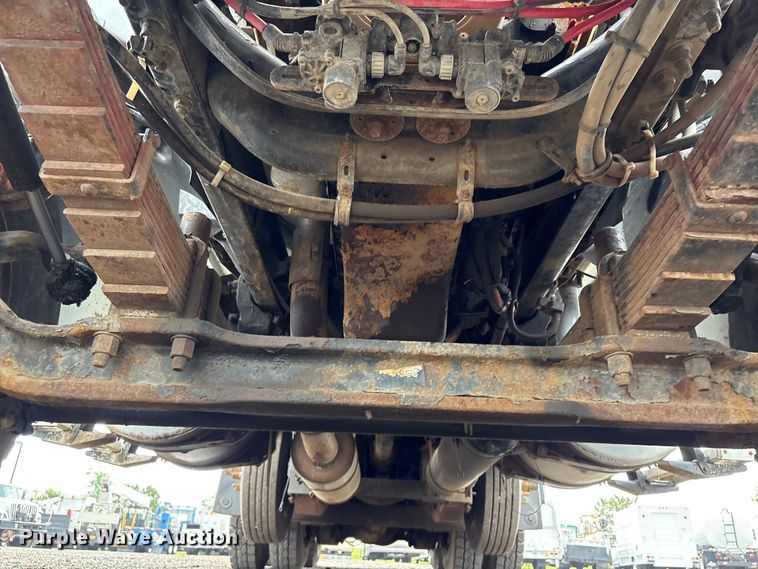 image for item EG9142 2006 Sterling L7500 pressure digger truck