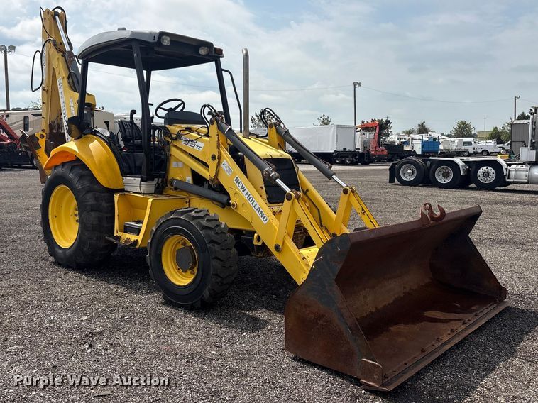 image for item EG9143 2006 New Holland B95TC Backhoe