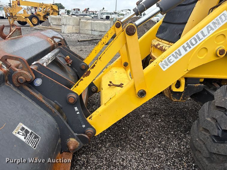 image for item EG9143 2006 New Holland B95TC Backhoe