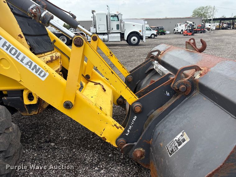 image for item EG9143 2006 New Holland B95TC Backhoe