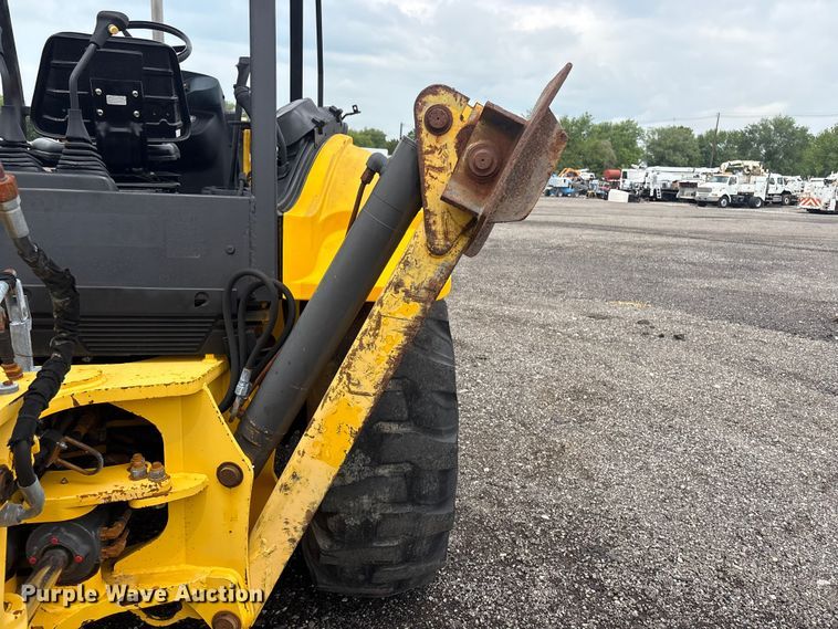image for item EG9143 2006 New Holland B95TC Backhoe