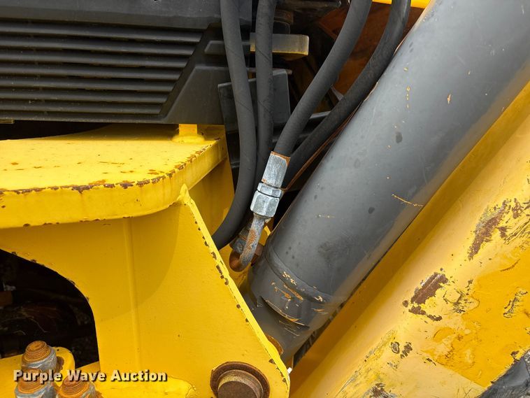 image for item EG9143 2006 New Holland B95TC Backhoe