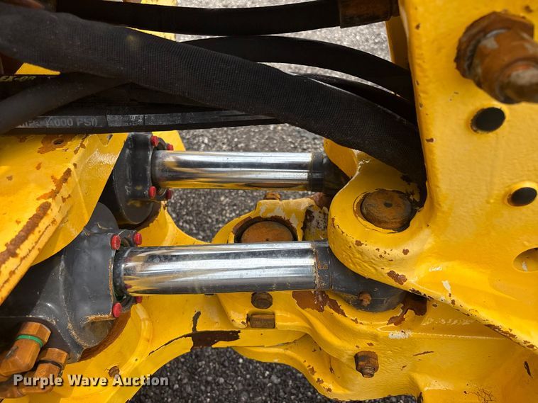 image for item EG9143 2006 New Holland B95TC Backhoe