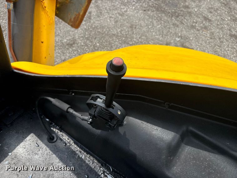 image for item EG9143 2006 New Holland B95TC Backhoe