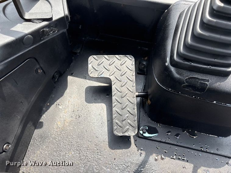 image for item EG9143 2006 New Holland B95TC Backhoe