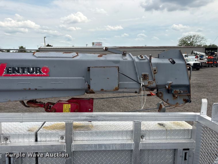 image for item EG9150 2008 Ford F550 crane truck