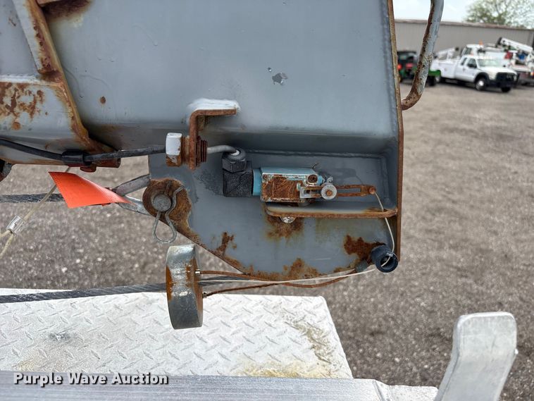 image for item EG9150 2008 Ford F550 crane truck