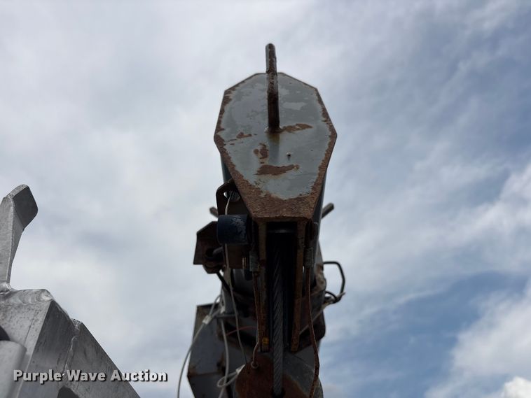 image for item EG9150 2008 Ford F550 crane truck