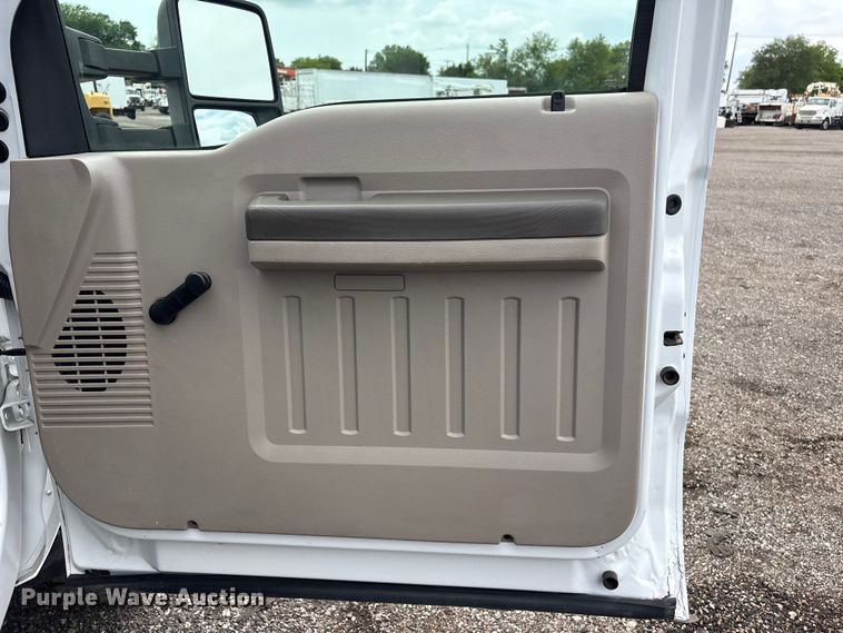 image for item EG9150 2008 Ford F550 crane truck