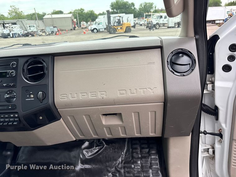 image for item EG9150 2008 Ford F550 crane truck
