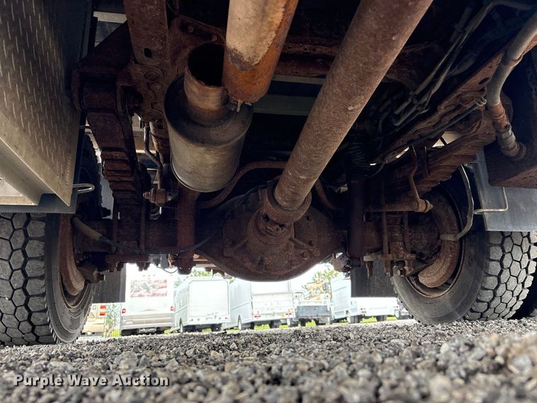 image for item EG9150 2008 Ford F550 crane truck