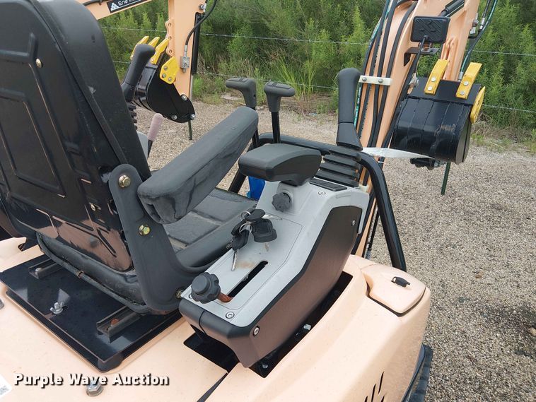 image for item EH4090 2024 Erie Industries EM15 mini excavator