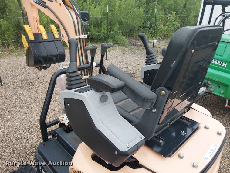 image for item EH4090 2024 Erie Industries EM15 mini excavator