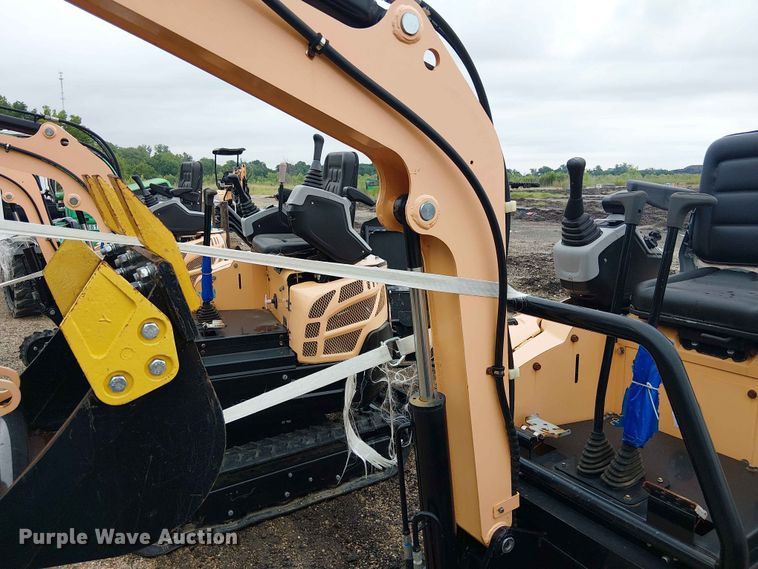 image for item EH4092 2024 Erie Industries EM15 mini excavator