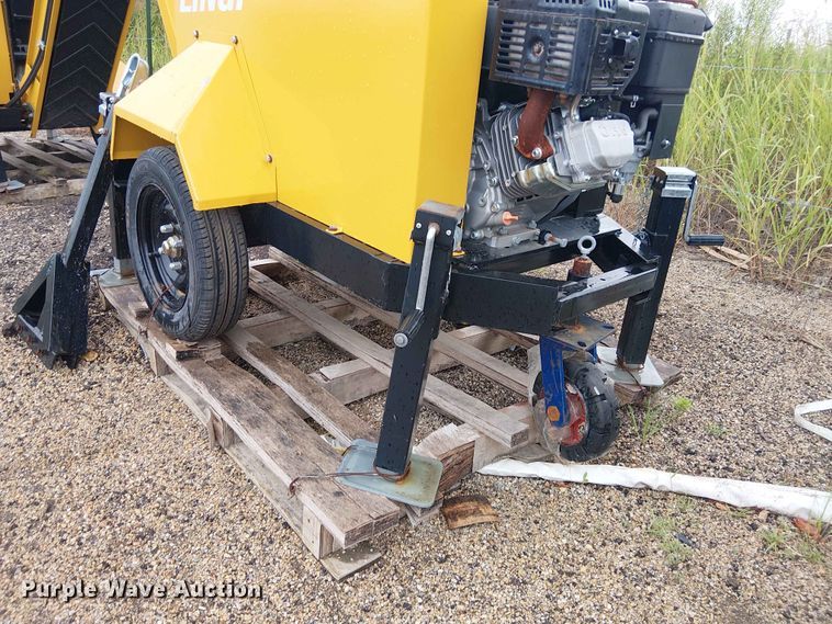 image for item EH4106 Valley Pioneer QSP135 jaw crusher