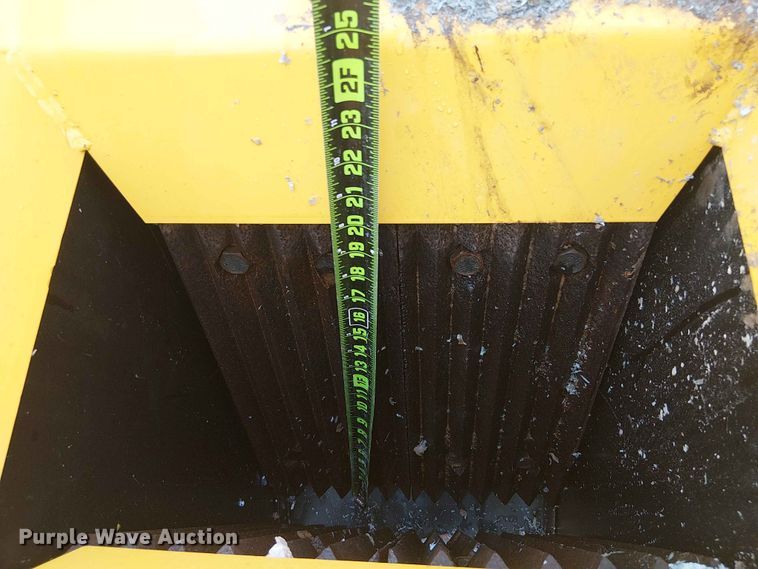 image for item EH4108 Valley Pioneer QSP135 jaw crusher