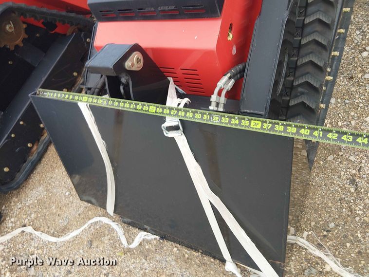 image for item EH4150 2024 Erie Industries SCL850 compact utility loader