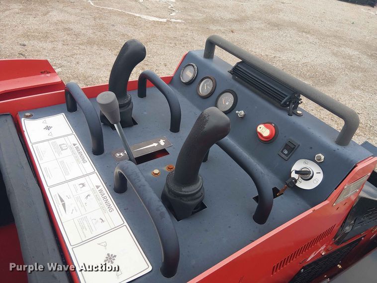 image for item EH4150 2024 Erie Industries SCL850 compact utility loader