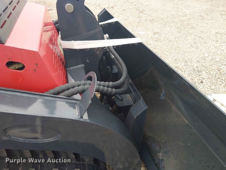 image for item EH4152 2024 Erie Industries SCL850 compact utility loader