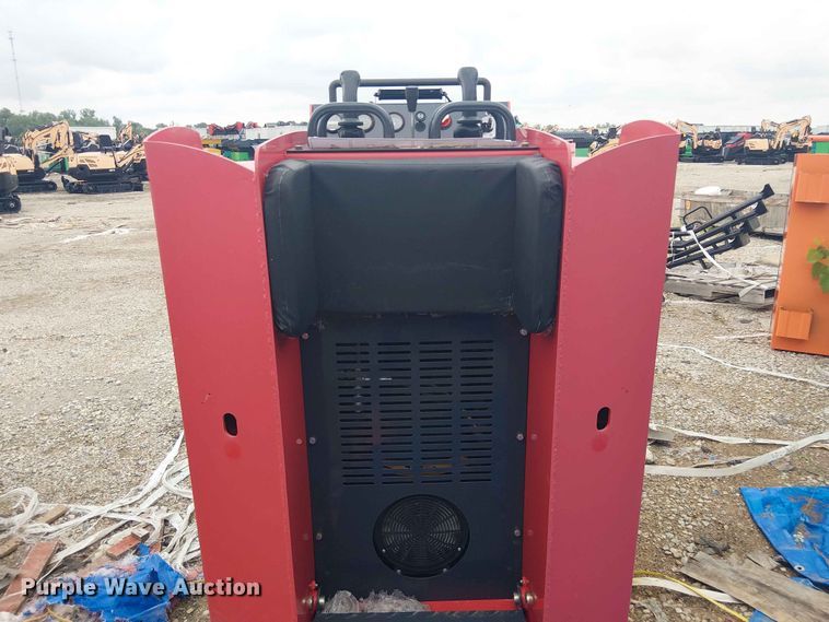 image for item EH4152 2024 Erie Industries SCL850 compact utility loader