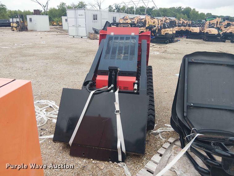 image for item EH4153 2024 Erie Industries SCL850 compact utility loader