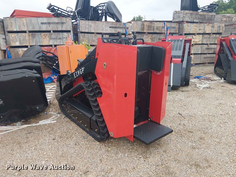 image for item EH4153 2024 Erie Industries SCL850 compact utility loader