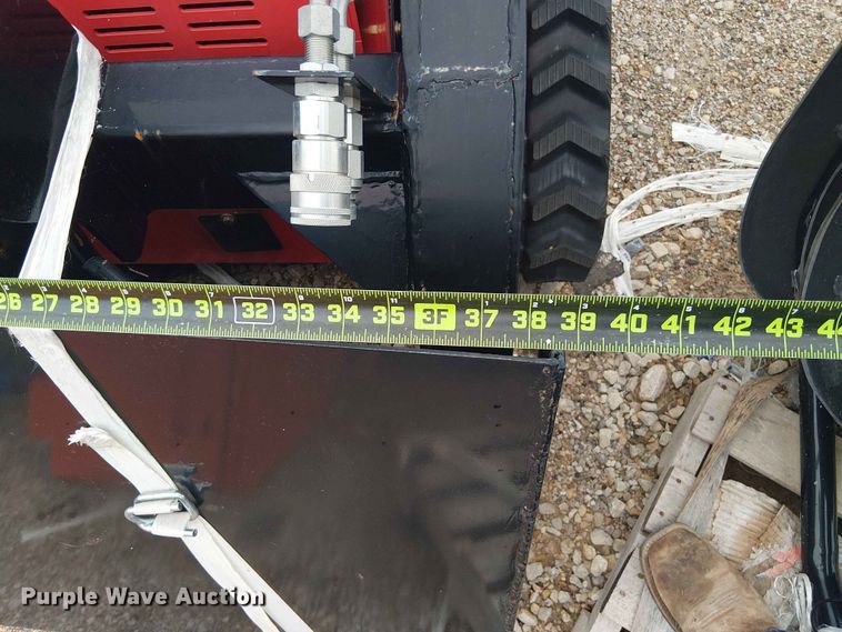 image for item EH4153 2024 Erie Industries SCL850 compact utility loader