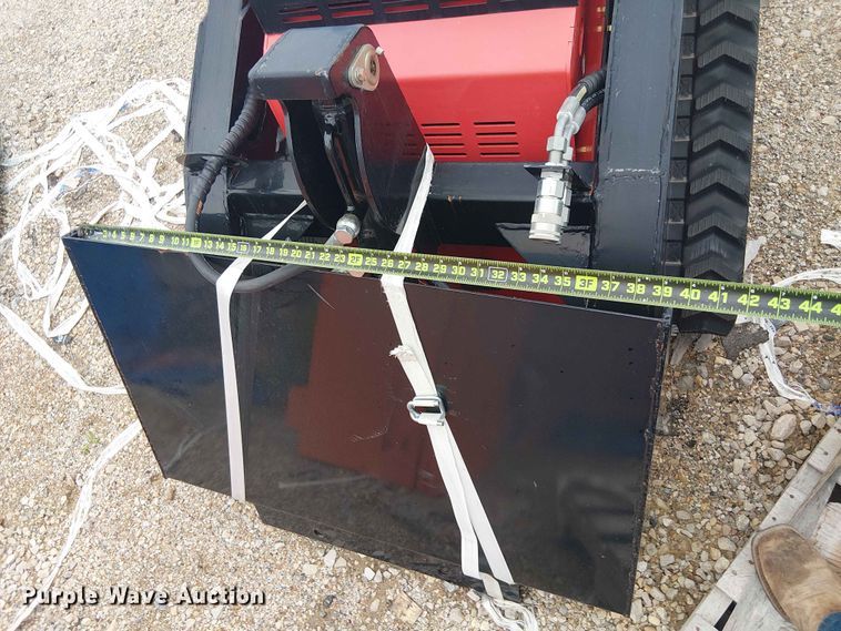 image for item EH4153 2024 Erie Industries SCL850 compact utility loader