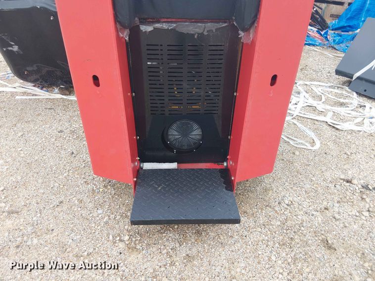 image for item EH4153 2024 Erie Industries SCL850 compact utility loader