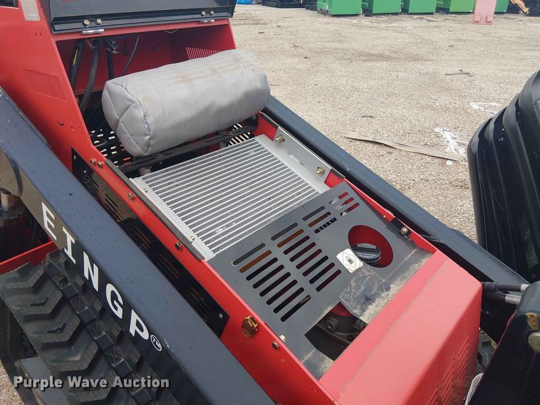 image for item EH4153 2024 Erie Industries SCL850 compact utility loader