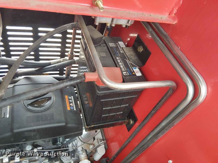 image for item EH4153 2024 Erie Industries SCL850 compact utility loader