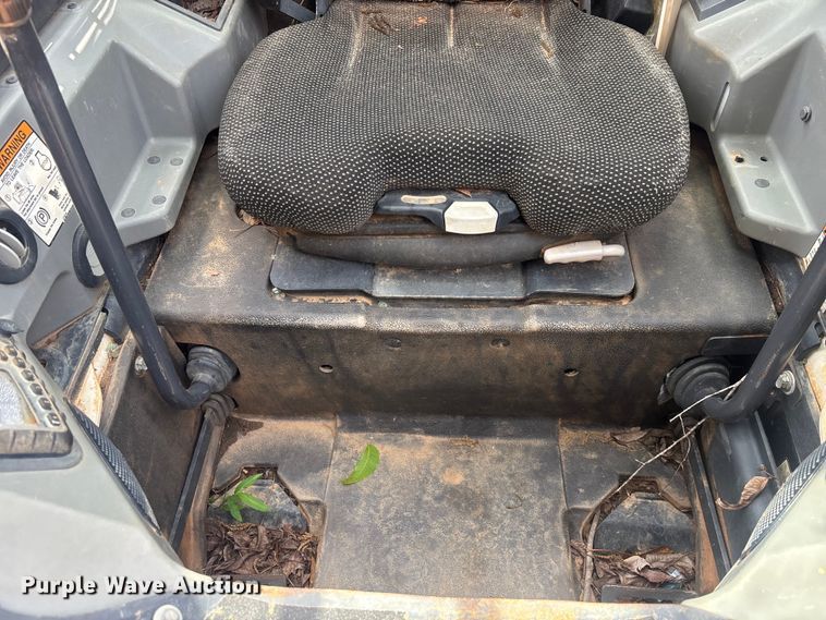 image for item EM5108 2022 Bobcat T770 tracked skid steer loader
