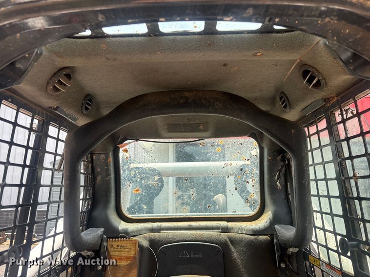image for item EM5108 2022 Bobcat T770 tracked skid steer loader