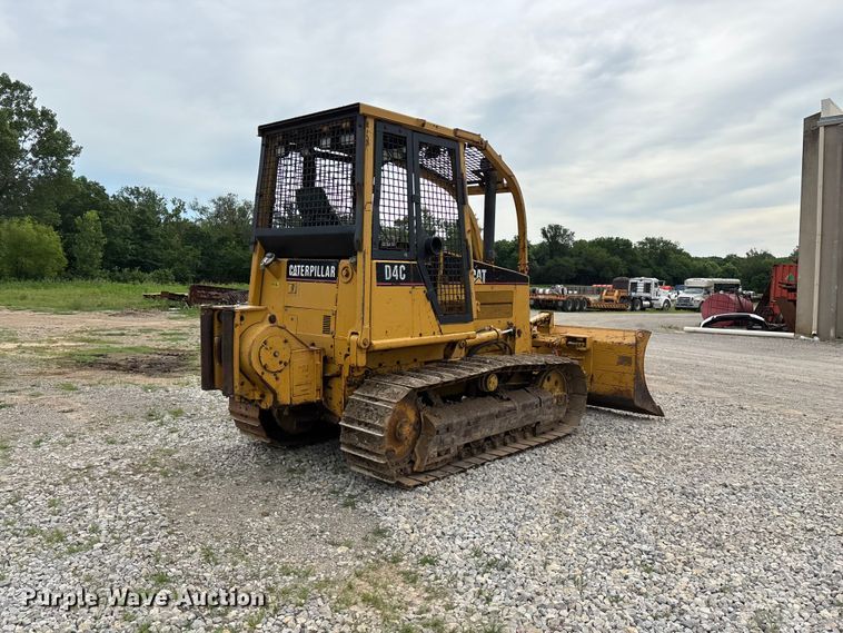 image for item EO4319 1997 Caterpillar D4C Series III dozer