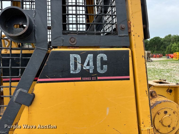 image for item EO4319 1997 Caterpillar D4C Series III dozer
