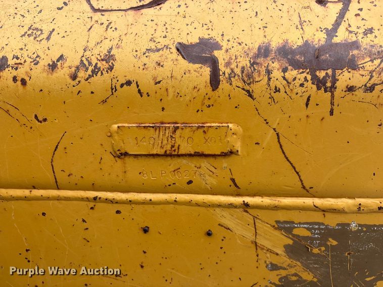 image for item EO4319 1997 Caterpillar D4C Series III dozer