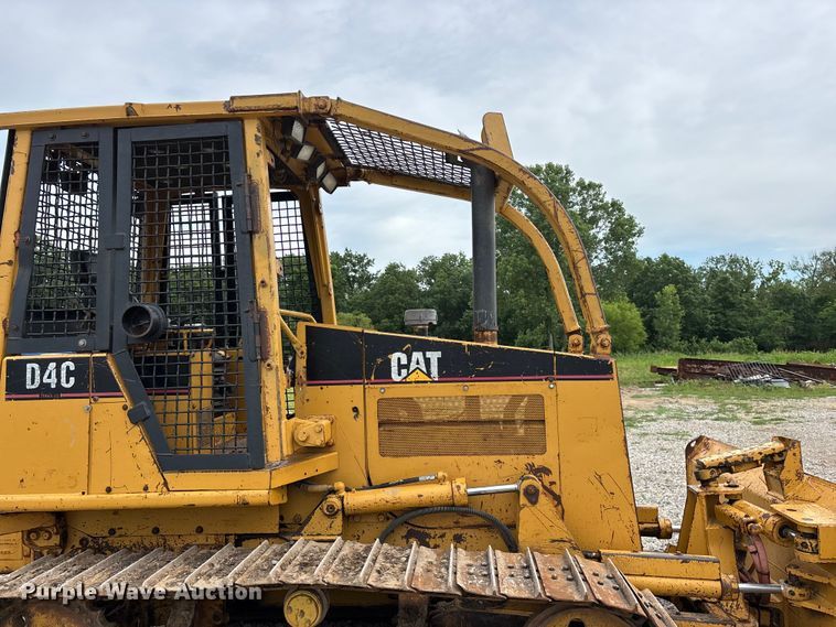 image for item EO4319 1997 Caterpillar D4C Series III dozer