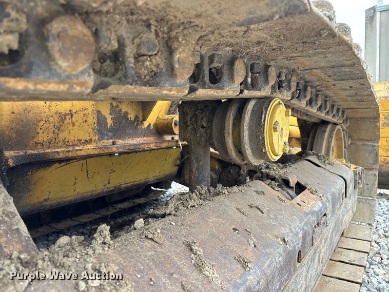 image for item EO4319 1997 Caterpillar D4C Series III dozer