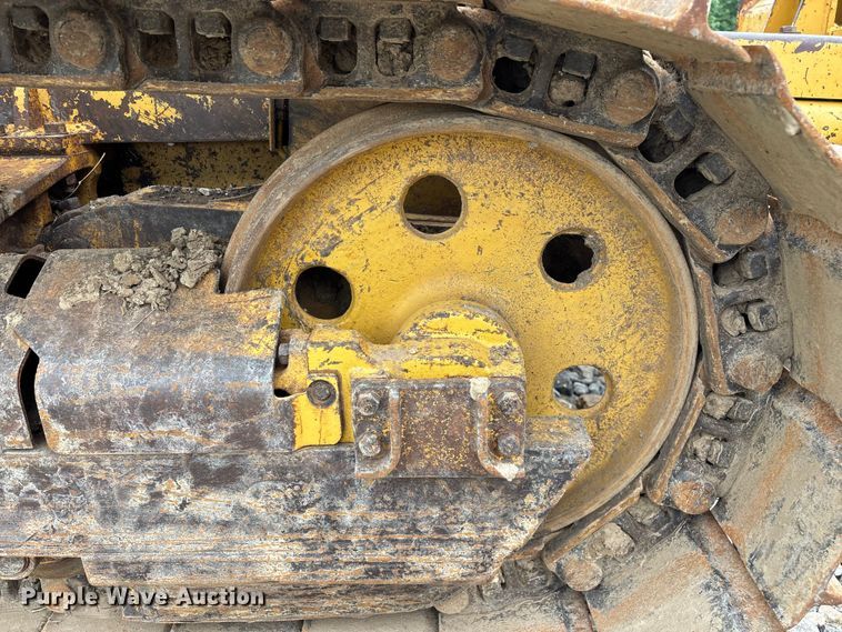 image for item EO4319 1997 Caterpillar D4C Series III dozer