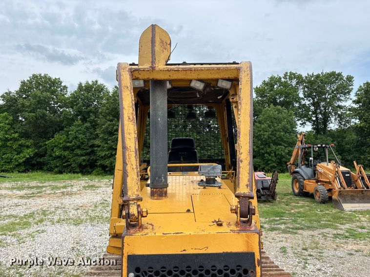 image for item EO4319 1997 Caterpillar D4C Series III dozer