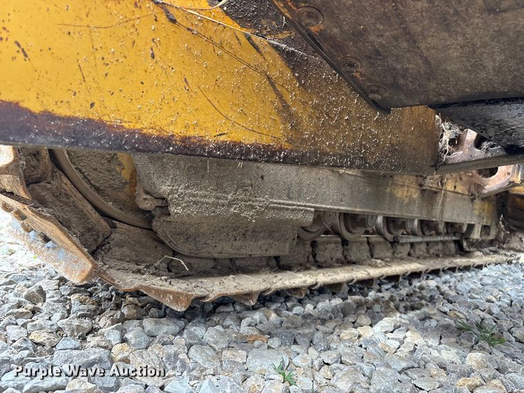 image for item EO4319 1997 Caterpillar D4C Series III dozer