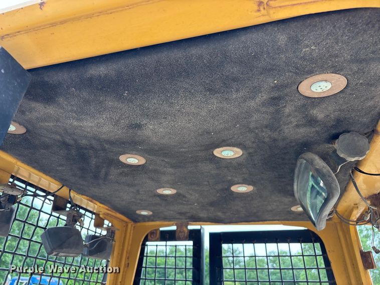 image for item EO4319 1997 Caterpillar D4C Series III dozer
