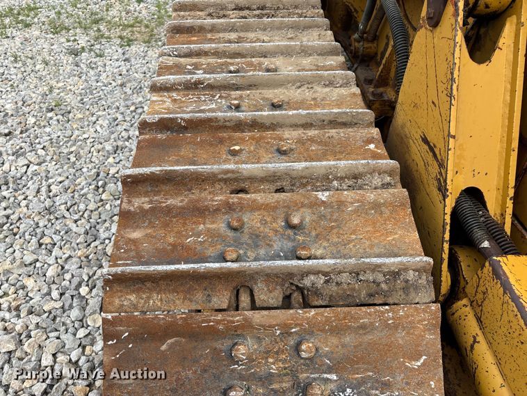image for item EO4319 1997 Caterpillar D4C Series III dozer