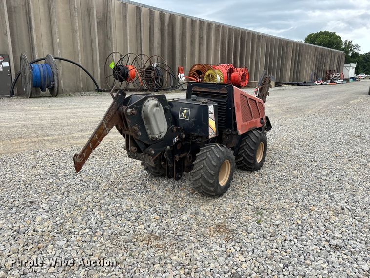 image for item EO4320 2013 Ditch Witch 410SX trencher