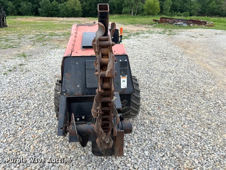 image for item EO4320 2013 Ditch Witch 410SX trencher