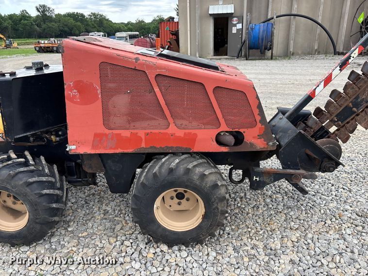 image for item EO4320 2013 Ditch Witch 410SX trencher