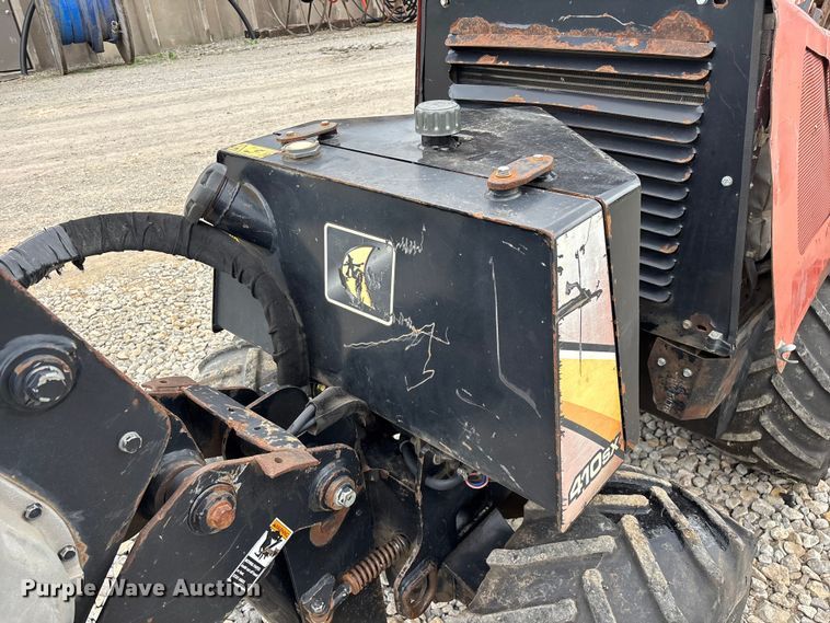 image for item EO4320 2013 Ditch Witch 410SX trencher