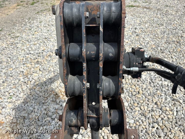 image for item EO4320 2013 Ditch Witch 410SX trencher
