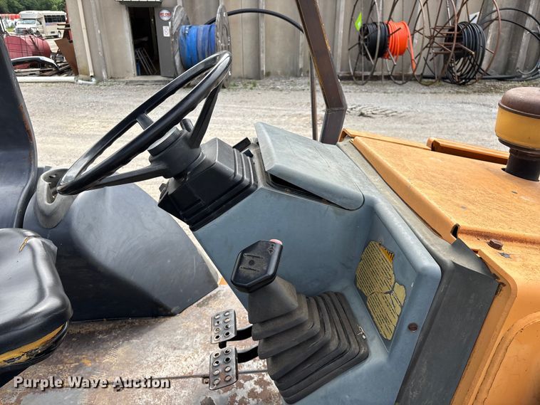 image for item EO4321 2000 Case 580L Series 2 backhoe