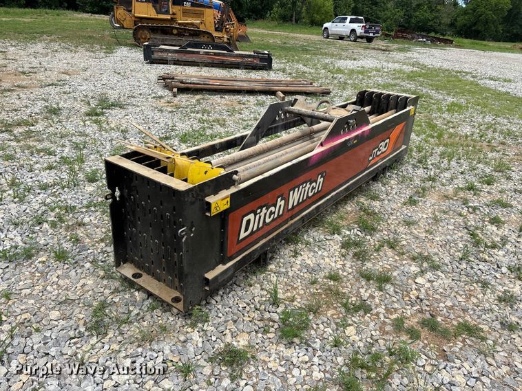 image for item EO4323 (43) Ditch Witch JT3020 dirt drill stems 